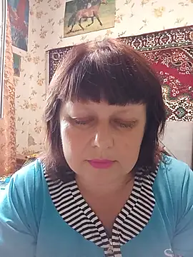 Snapshot of AuroKaria chatting on June 11, 1:31 pm AuroKaria online show from June 11, 1:31 pm