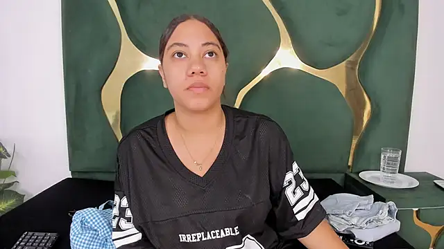 Daphne cuteht online show from May 27, 8:28 pm
