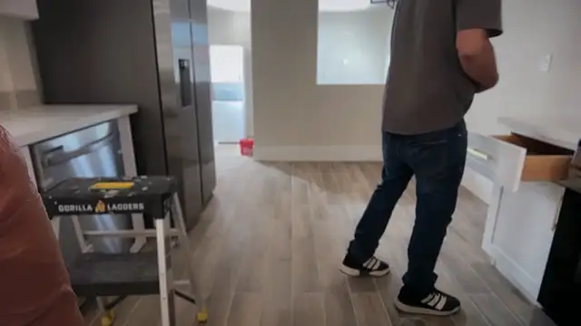 stokeyd44 online show from April 16, 10:01 pm