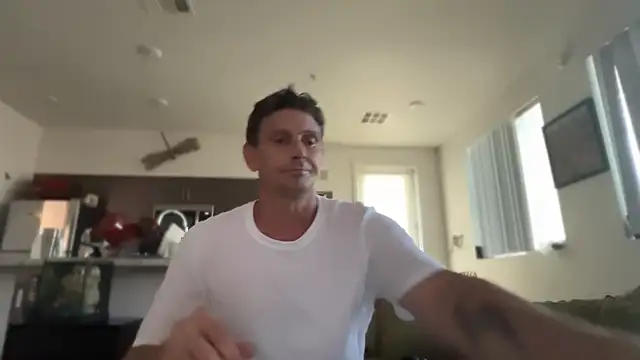 stokeyd44 online show from July 6, 1:35 am