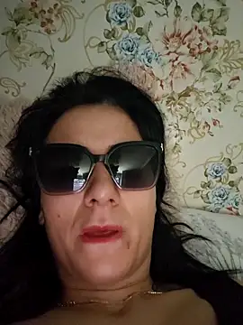 sara 41 online show from April 5, 8:22 am