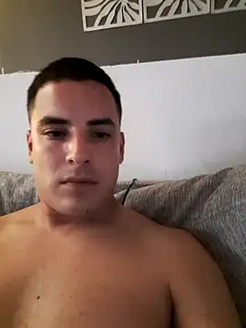 tomasF7 online show from April 3, 1:36 am