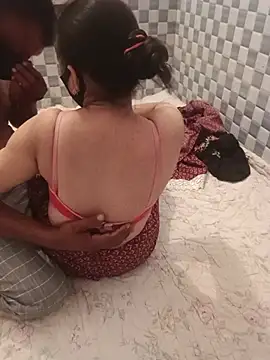 Secret Hotcouple online show from June 30, 5:30 am