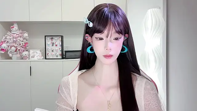 -Moonshine online show from April 10, 9:58 am