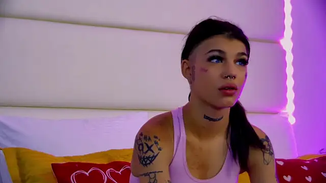 YasminnStorm online show from May 21, 4:08 am
