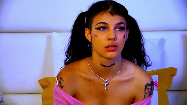 YasminnStorm online show from June 9, 4:57 am
