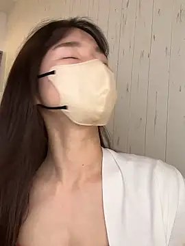 Snapshot of Hinako_0012 chatting on April 10, 1:22 am Hinako 0012 online show from April 10, 1:22 am