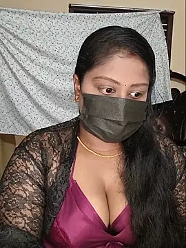 Romantic Woman online show from May 18, 4:13 pm