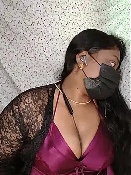Romantic Woman online show from May 24, 8:08 am