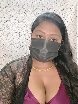 Romantic Woman online show from May 25, 6:47 pm