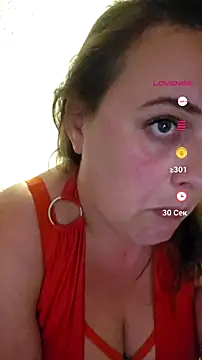 Snapshot of Blondibaby chatting on July 15, 8:14 pm Blondibaby online show from July 15, 8:14 pm
