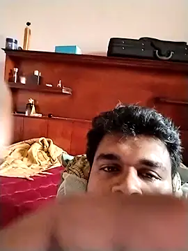 anuuu54 online show from April 7, 4:46 am