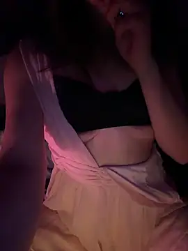 Snapshot of Abi_Jtg chatting on April 5, 3:04 am Abi Jtg online show from April 5, 3:04 am