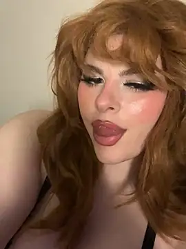 Livvybee online show from April 4, 8:45 am