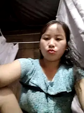 Snapshot of Yo-must chatting on May 7, 3:12 am Yo-must online show from May 7, 3:12 am