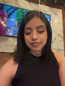 Snapshot of SusanneGrace chatting on May 26, 9:05 am SusanneGrace online show from May 26, 9:05 am