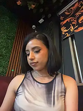 Snapshot of SusanneGrace chatting on May 27, 1:57 am SusanneGrace online show from May 27, 1:57 am