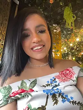 Snapshot of SusanneGrace chatting on May 27, 2:03 pm SusanneGrace online show from May 27, 2:03 pm