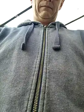 Frosting1957 online show from April 12, 7:35 am