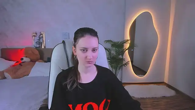 Snapshot of _SummerLila chatting on April 6, 1:56 pm SummerLila online show from April 6, 1:56 pm