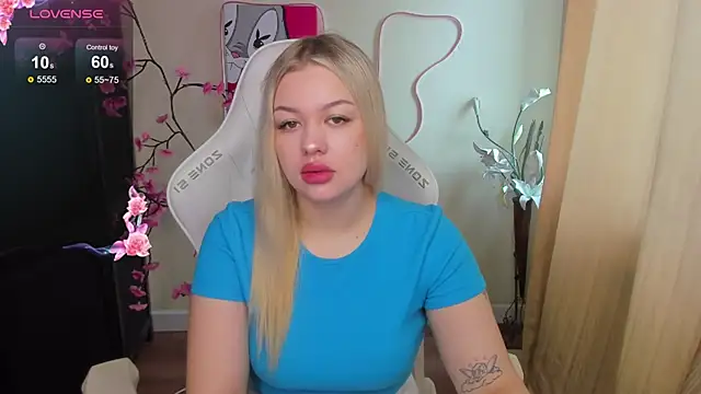 AmeliePeach online show from May 31, 2:20 am