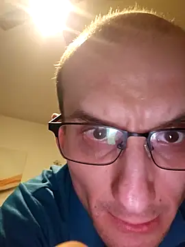 UpbeatXiphias online show from April 7, 5:08 am