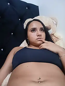 Valentina Narvaez online show from May 23, 7:29 pm