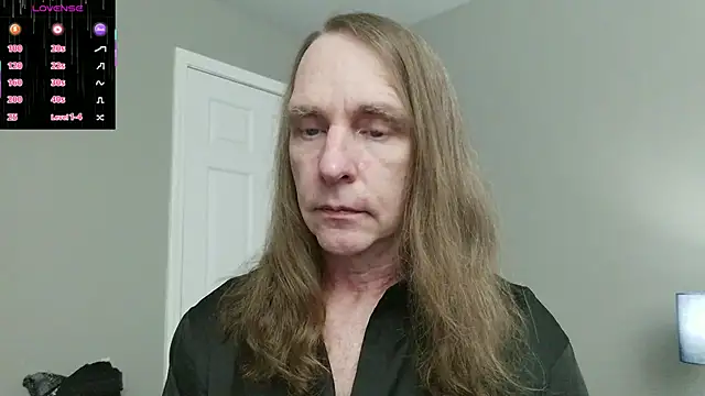 Magnus Luv online show from July 4, 1:12 am