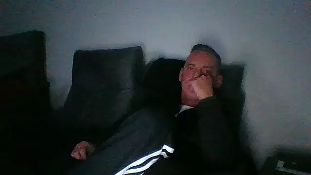 Snapshot of CanCumALot chatting on April 9, 3:06 am CanCumALot online show from April 9, 3:06 am