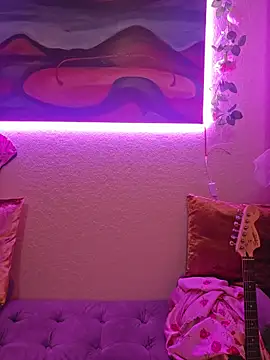 ItsAuroraBorealis online show from June 21, 1:52 am