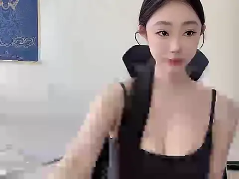 Snapshot of 12eio chatting on April 5, 2:09 am 12eio online show from April 5, 2:09 am