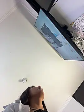 Snapshot of Melody_lanee chatting on April 13, 11:48 am Melody lanee online show from April 13, 11:48 am