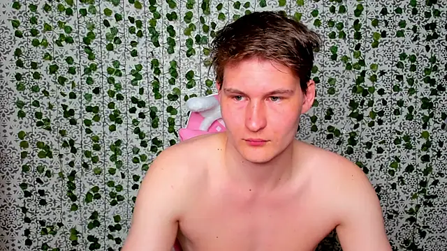 Snapshot of _Srifi_ chatting on April 15, 4:36 pm Srifi online show from April 15, 4:36 pm