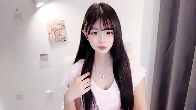 Snapshot of Kitteovo chatting on July 13, 11:35 am Kitteovo online show from July 13, 11:35 am