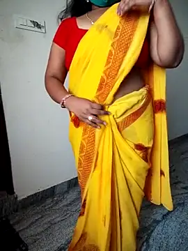 Snapshot of lovely-telugu chatting on April 11, 5:45 am lovely-telugu online show from April 11, 5:45 am