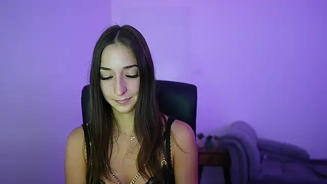 Crystalbrunette18 online show from June 14, 6:32 pm