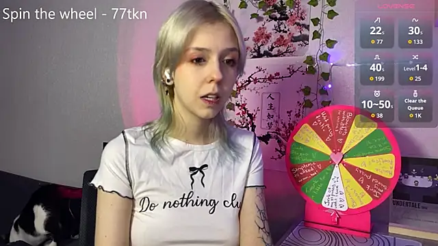LunaBless online show from May 30, 9:34 pm