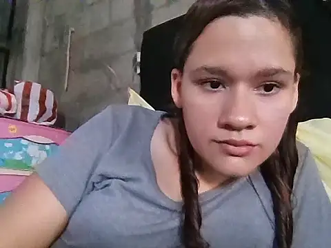 Snapshot of JennifferJilson chatting on April 5, 9:45 pm JennifferJilson online show from April 5, 9:45 pm