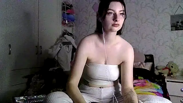 Chelssweetx online show from May 23, 8:24 pm