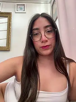 vampiralatina online show from May 28, 7:11 pm