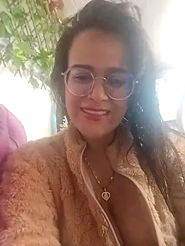 rochylinda online show from April 14, 7:53 pm