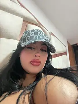 Snapshot of Milk_lee7 chatting on July 17, 3:57 am Milk lee7 online show from July 17, 3:57 am