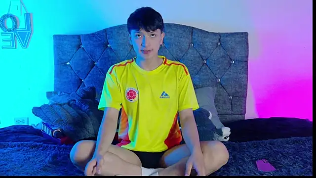 SaNti ll online show from May 27, 12:02 pm