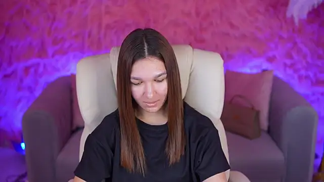 ViolettStar  online show from April 6, 7:31 am