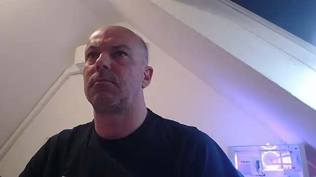 ChatMax30xxx online show from April 6, 7:31 am