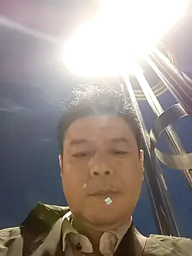 Snapshot of MM-VV888 chatting on April 10, 10:42 am MM-VV888 online show from April 10, 10:42 am