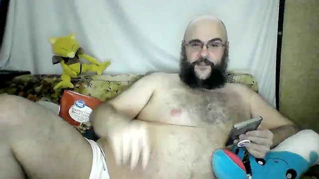 Snapshot of BriTheTopBear chatting on April 16, 10:38 am BriTheTopBear online show from April 16, 10:38 am