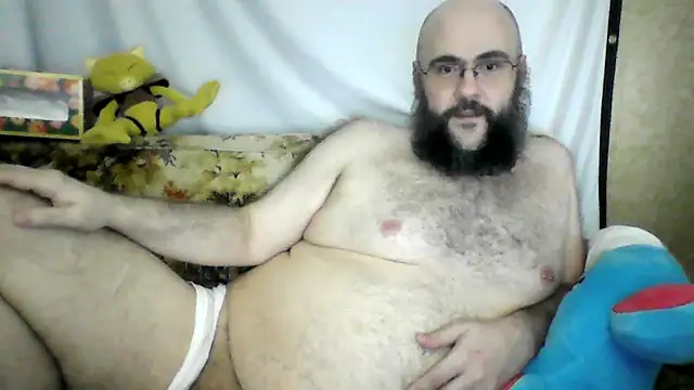 Snapshot of BriTheTopBear chatting on April 18, 10:30 am BriTheTopBear online show from April 18, 10:30 am
