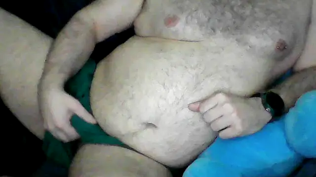 Snapshot of BriTheTopBear chatting on April 24, 2:47 am BriTheTopBear online show from April 24, 2:47 am