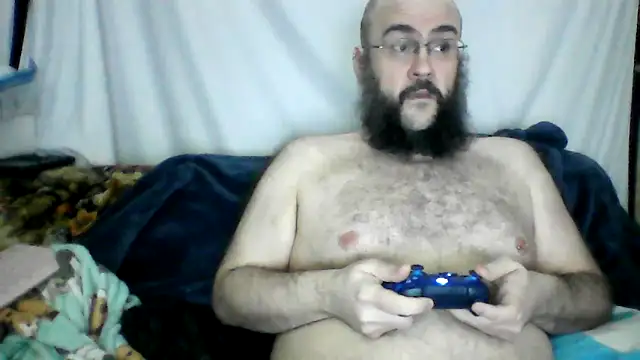 Snapshot of BriTheTopBear chatting on April 28, 2:27 am BriTheTopBear online show from April 28, 2:27 am